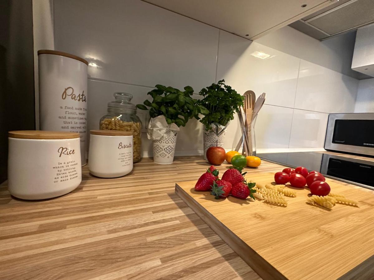 Apartament Wroclawia Extérieur photo