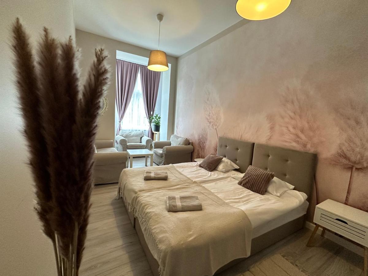 Apartament Wroclawia Extérieur photo