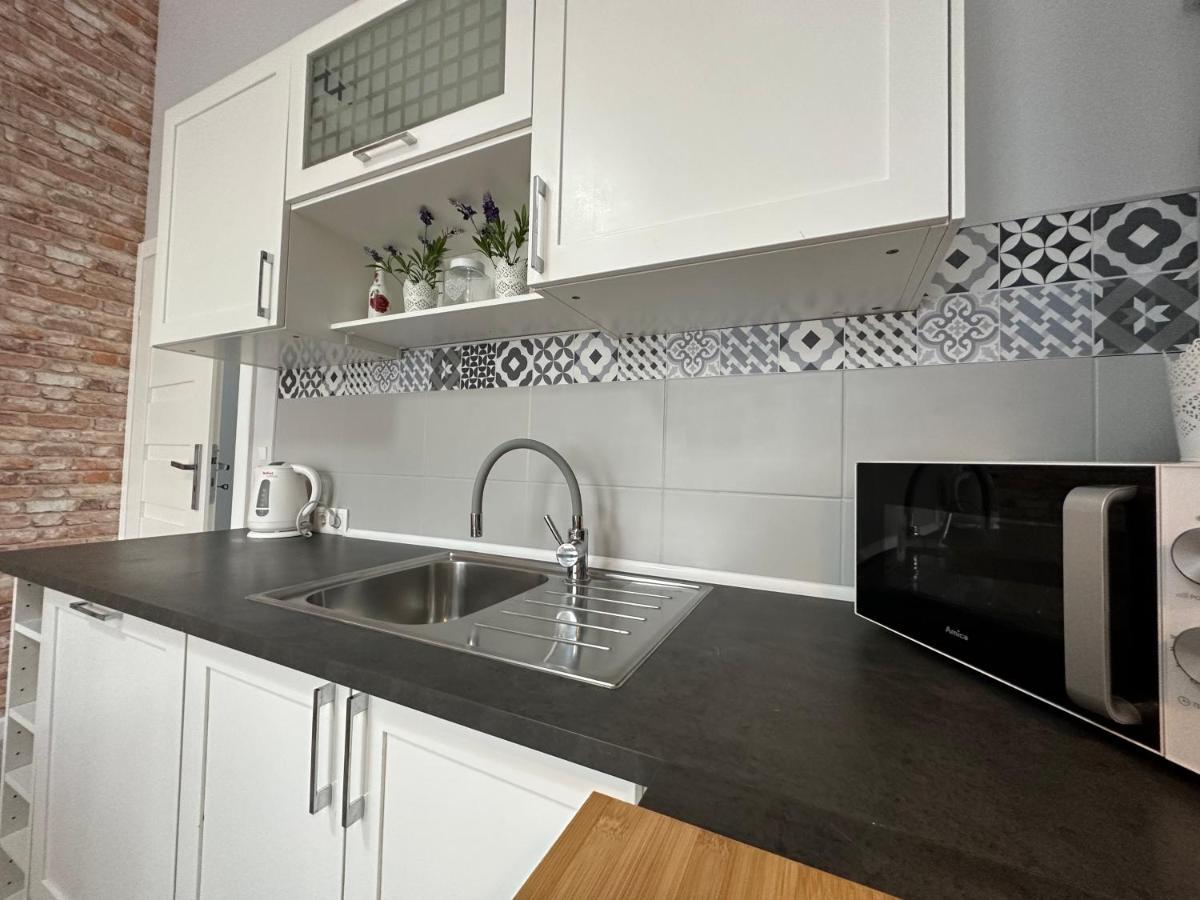 Apartament Wroclawia Extérieur photo