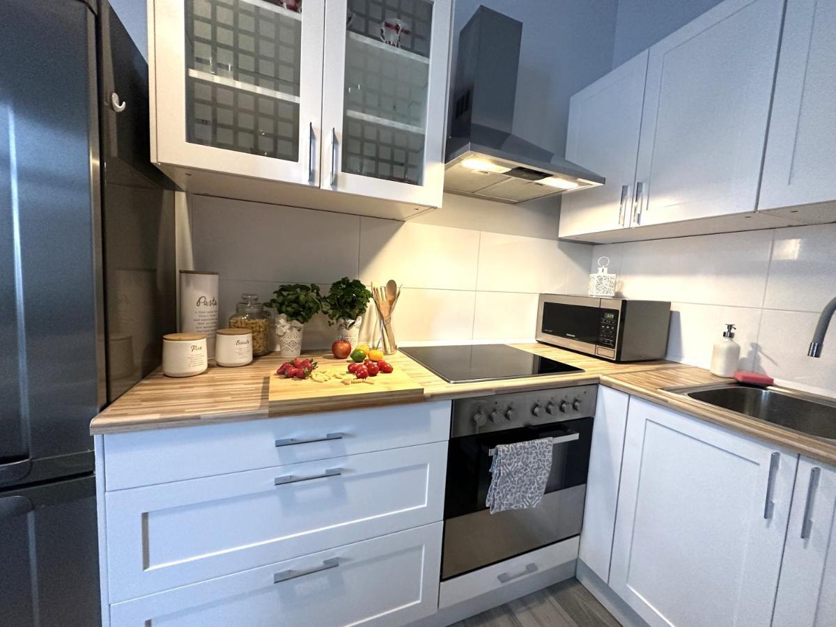 Apartament Wroclawia Extérieur photo