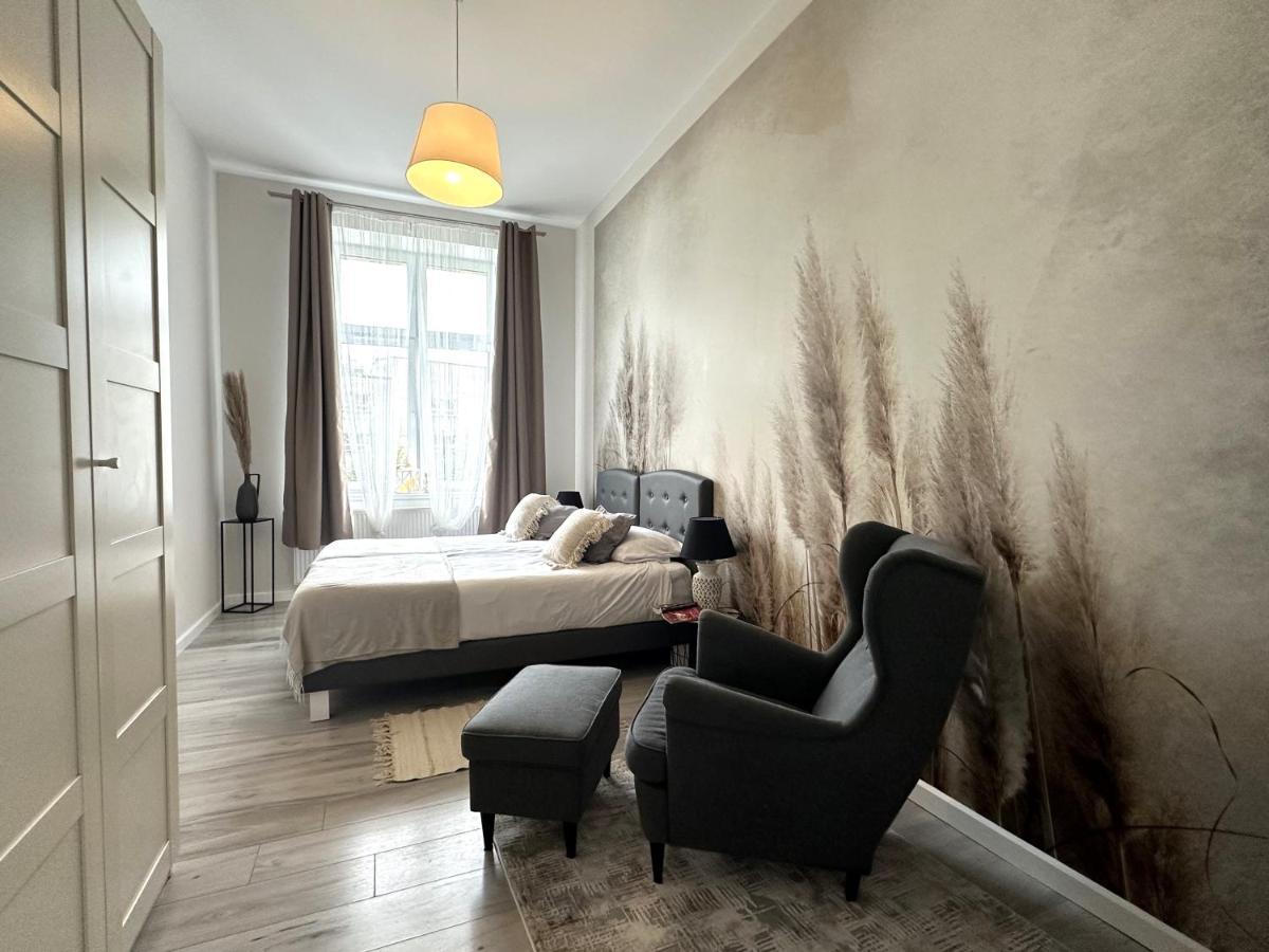 Apartament Wroclawia Extérieur photo