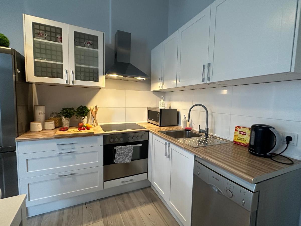Apartament Wroclawia Extérieur photo