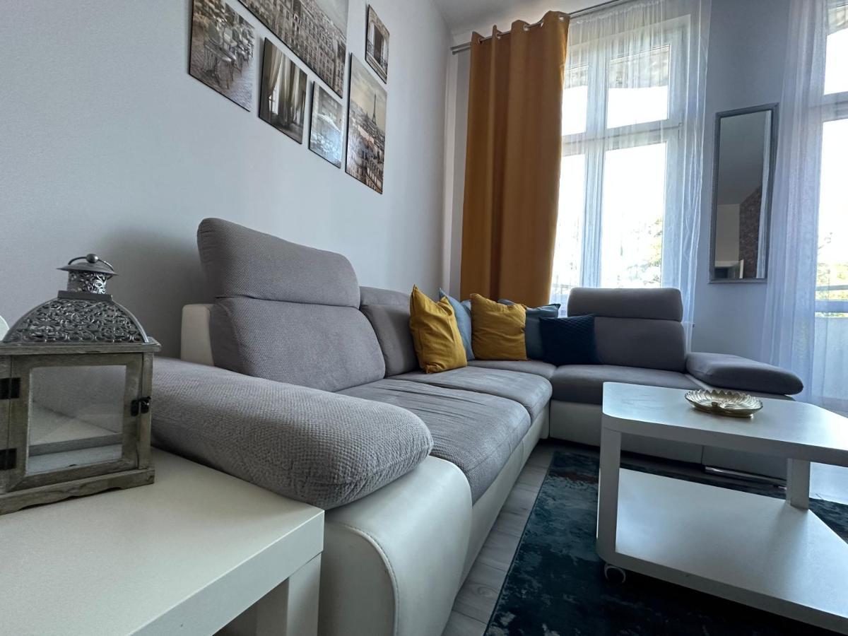 Apartament Wroclawia Extérieur photo